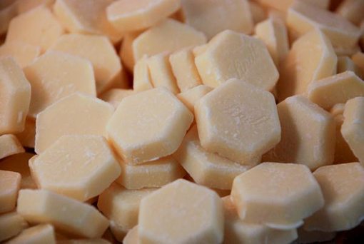 Lindt Coverture Chocolate in 1kg bag - White Chocolate