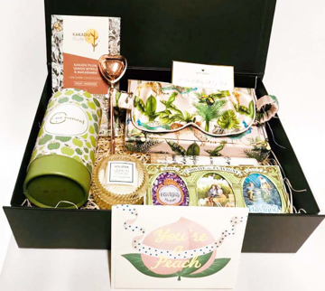 Picture of Spoil her to bits Hamper