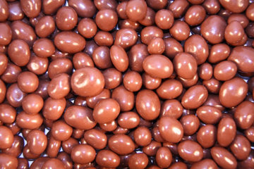 Picture of Milk Choc Sultanas in 200g bag